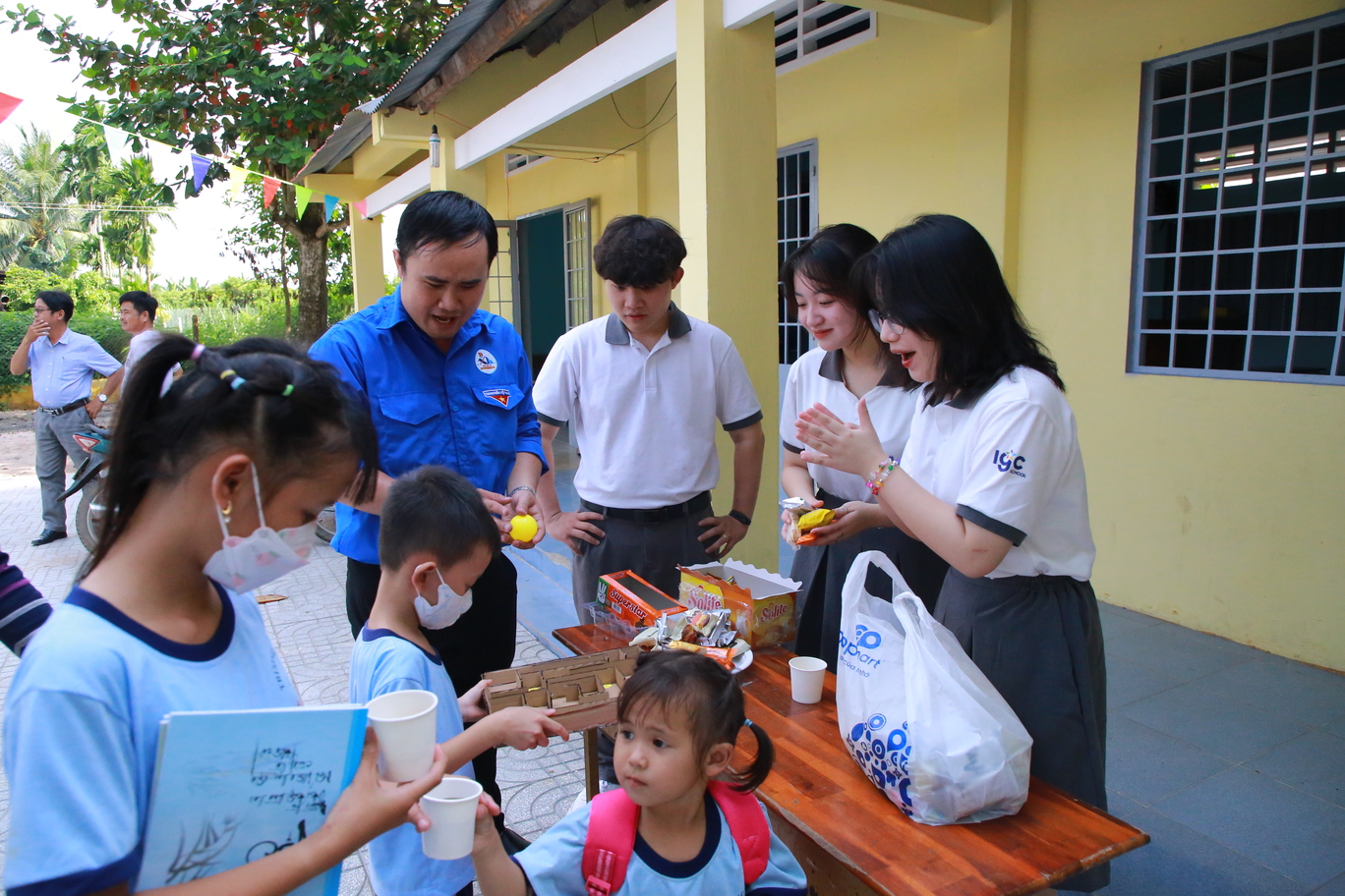 Học sinh IGC Tây Ninh tham gia hoạt động “Nâng bước em đến trường 2022”