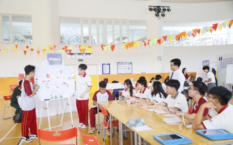 Có nên cho con học trường IGC Tây Ninh giúp học sinh tự tin thuyết trình