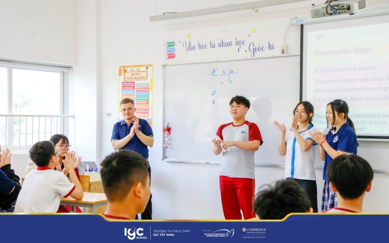 đánh giá phụ huynh học trường IGC Tây Ninh ổn không học sinh thuyết trình