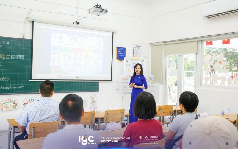 Phụ huynh cần lắng nghe tâm tư và mong muốn của con